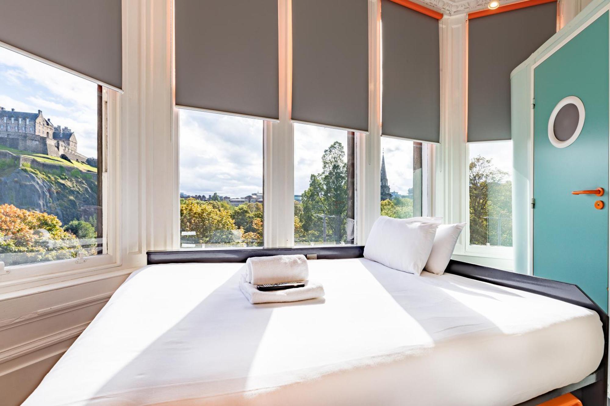 Easyhotel EDI Eksteriør billede