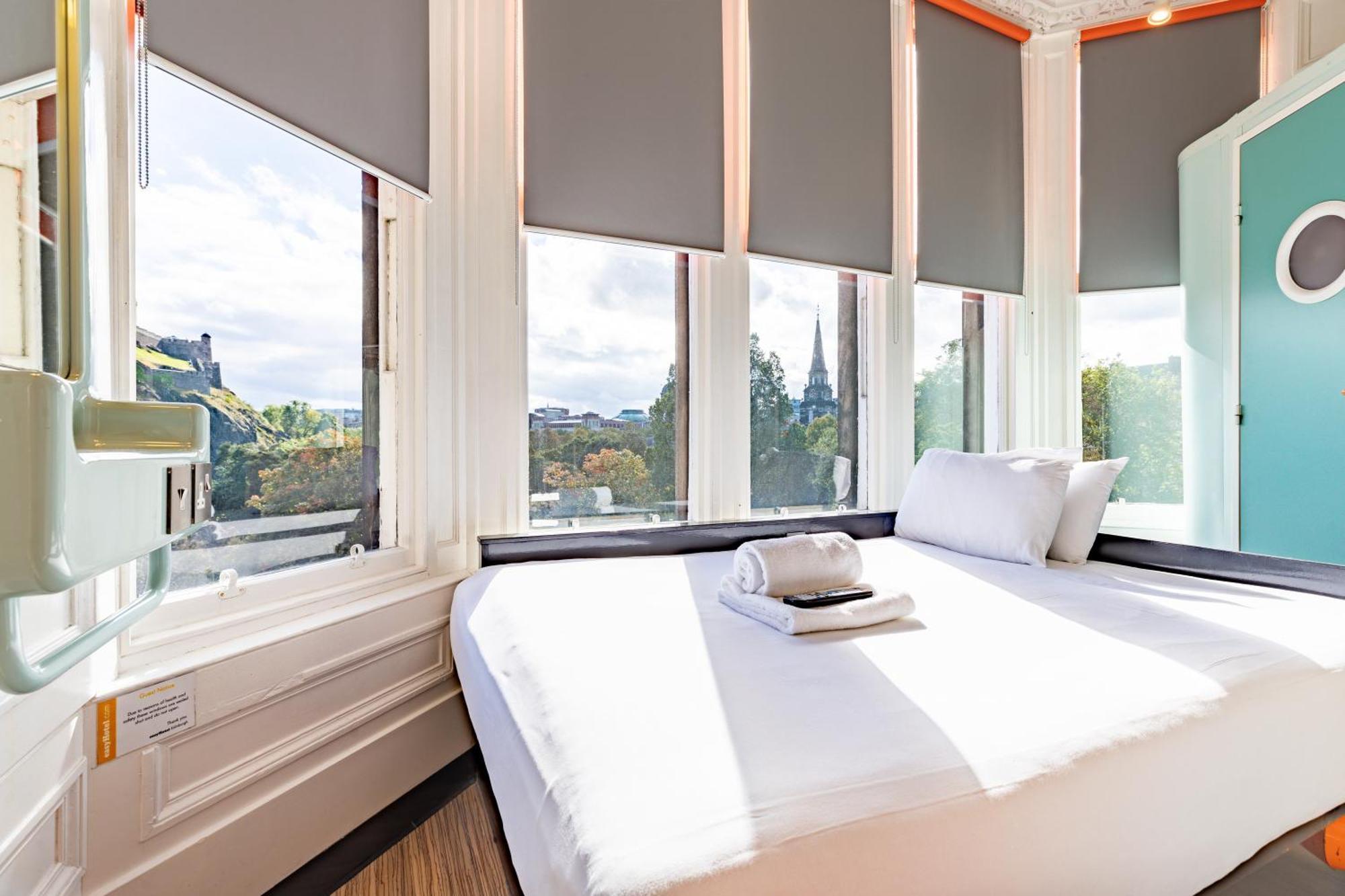 Easyhotel EDI Eksteriør billede