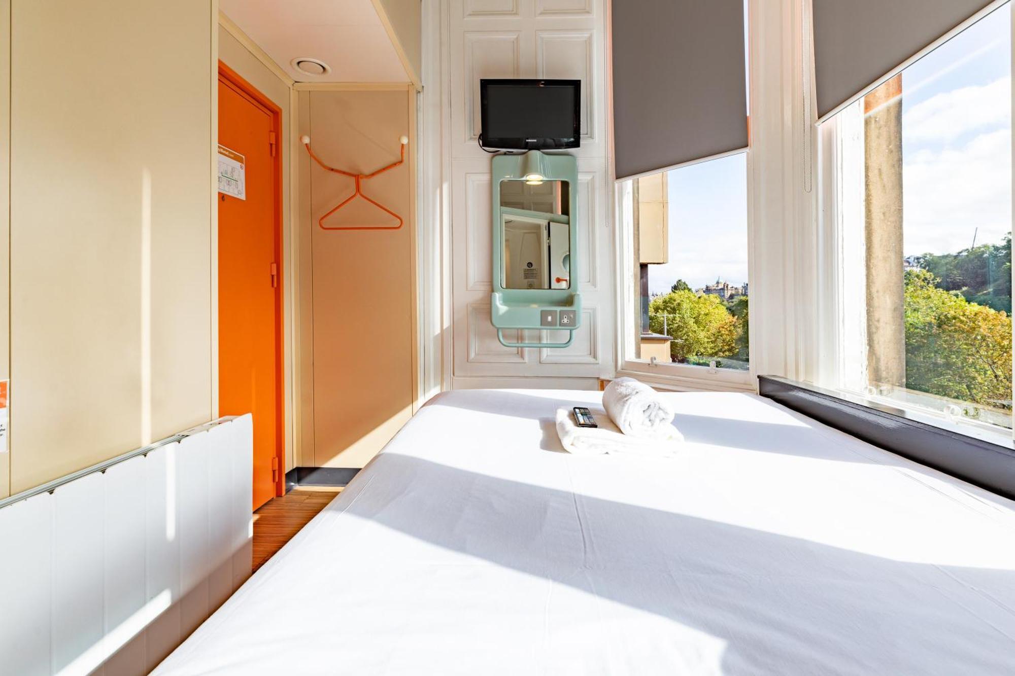 Easyhotel EDI Eksteriør billede