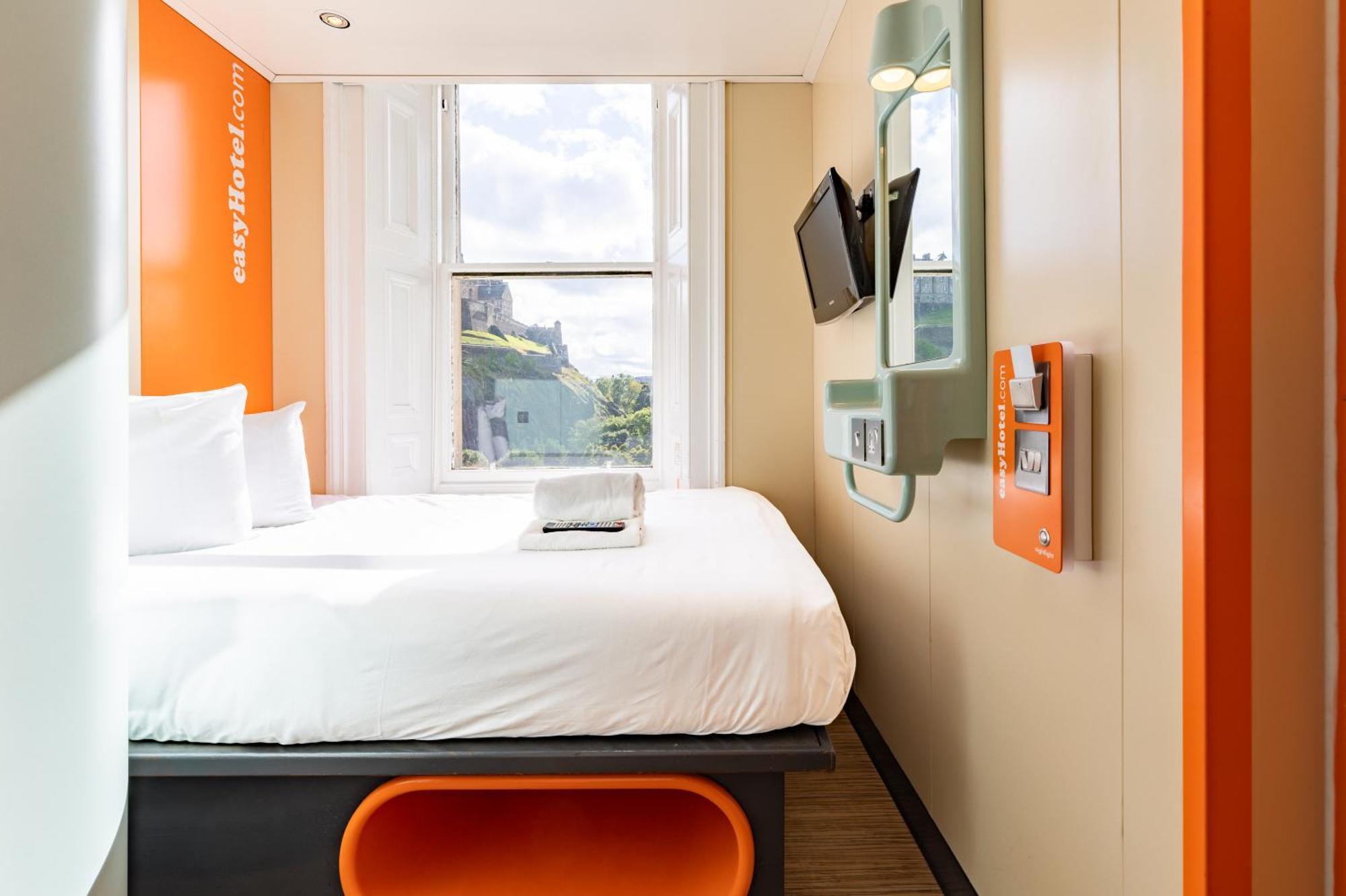 Easyhotel EDI Eksteriør billede